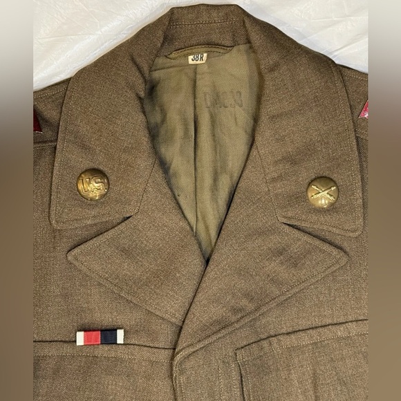 WWIl Ike Jacket Vintage 1947 Army 38R Garrison
Cap 43rd Infantry Radio Sergeant - Picture 9 of 13